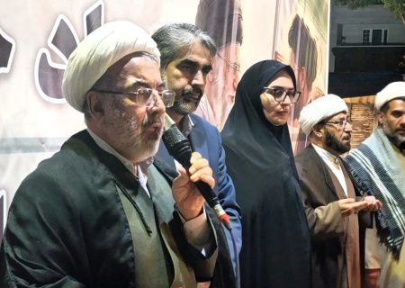 انقلاب اسلامی با ایستادگی و فداکاری مردم به ثمر نشست