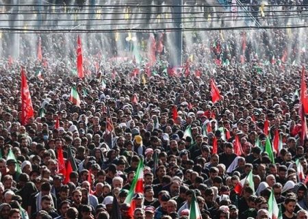 تشییع باشکوه امام شهید تجدید بیعت با ارزش‌هاست