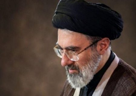 علاج مشکلات امّت اسلامی اتحاد است
