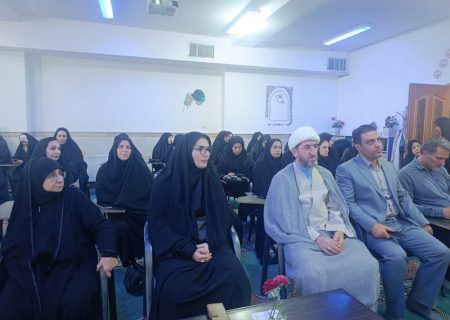 تقویت بنیان خانواده از مسیر معرفت بانوان می‌گذرد