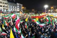 ملت ایران ۲۰۰ شب پرچم‌دار مقاومت ماند